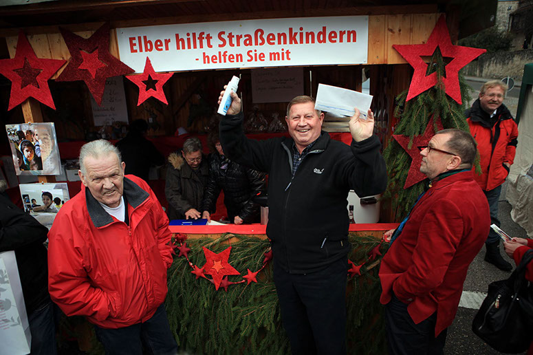 groß
